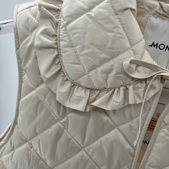 Monki Quilted Vest with Collar in Cream - Size Small - Picture 5 of 16